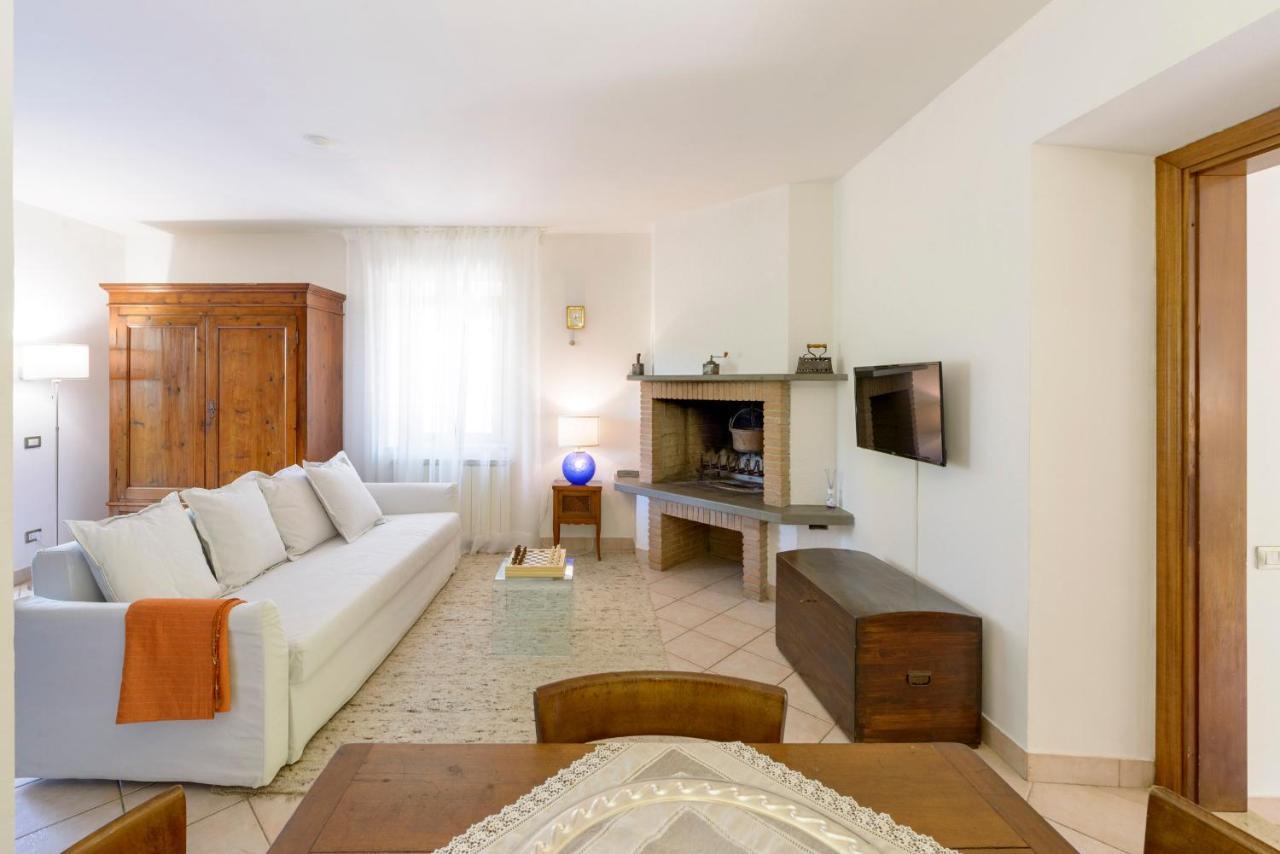 Casa Vacanze San Vittorino Gubbio Bagian luar foto