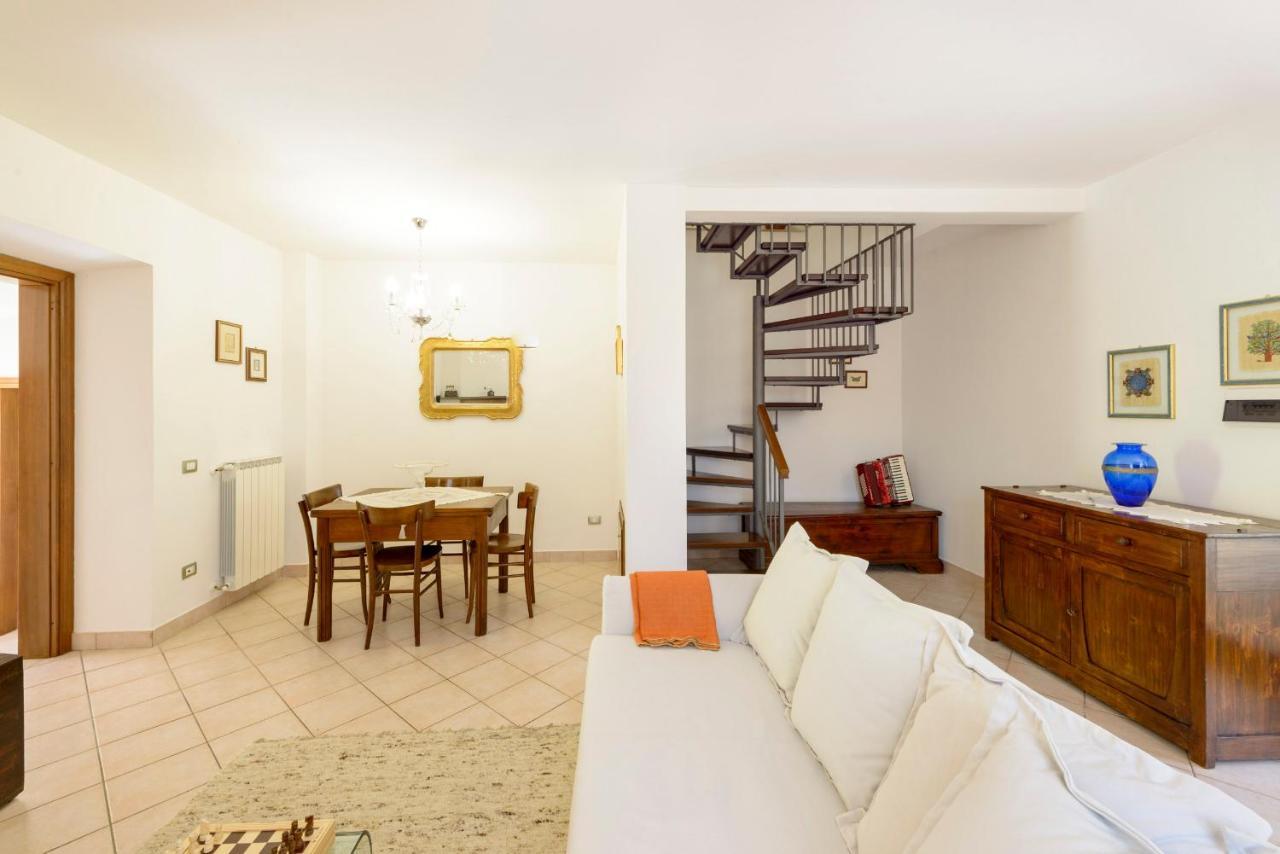 Casa Vacanze San Vittorino Gubbio Bagian luar foto
