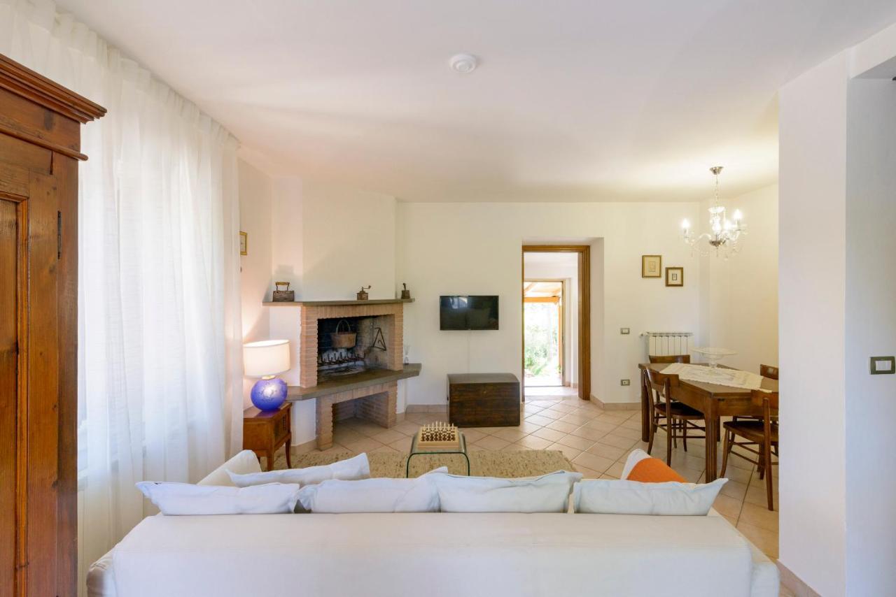 Casa Vacanze San Vittorino Gubbio Bagian luar foto