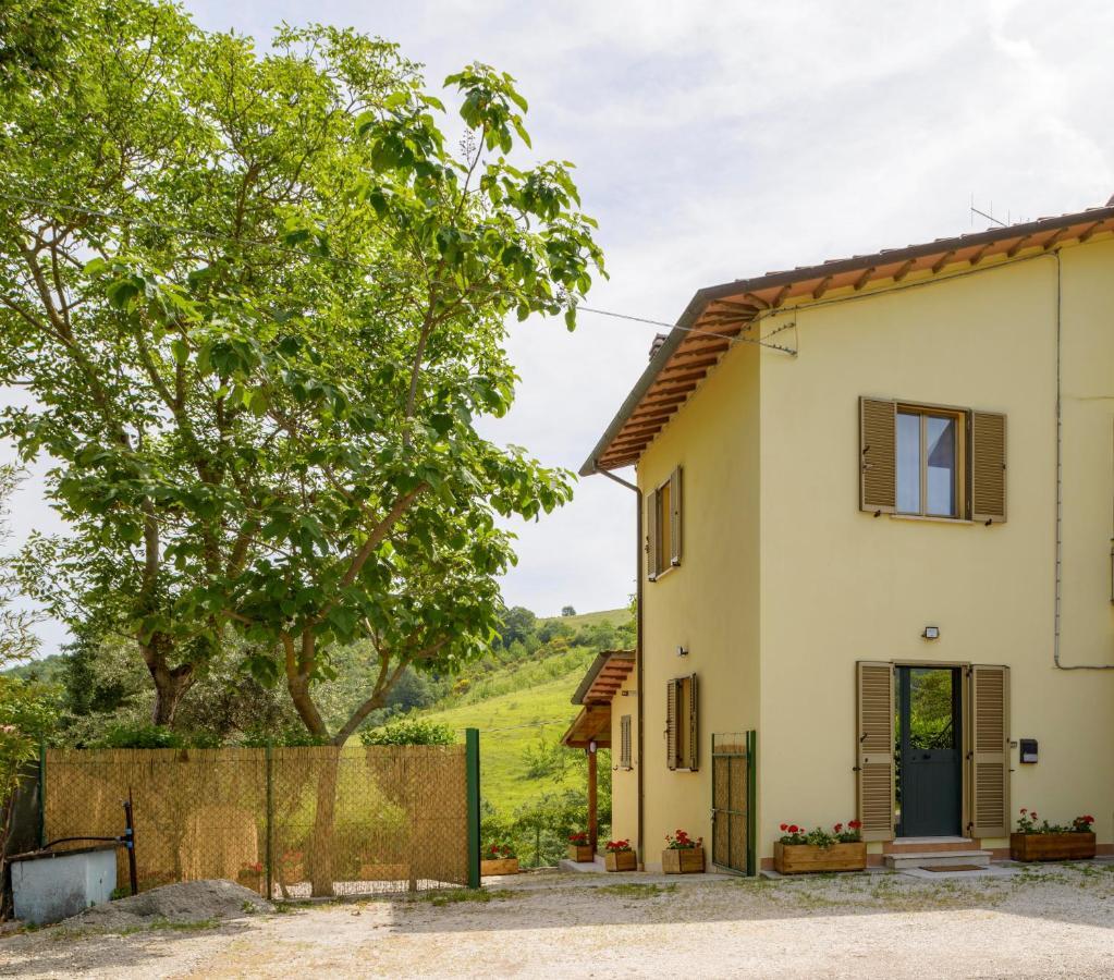 Casa Vacanze San Vittorino Gubbio Bagian luar foto